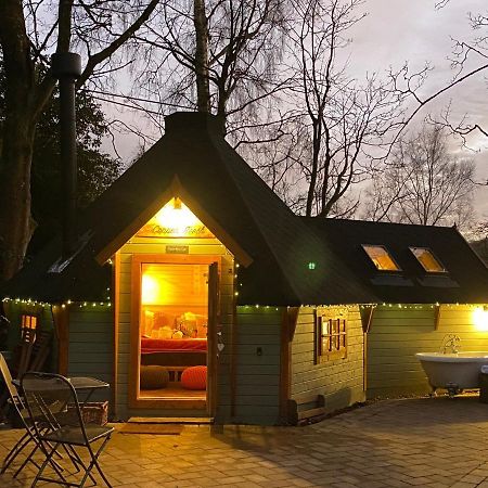 Cozy Carluke Lodge Retreat Extérieur photo