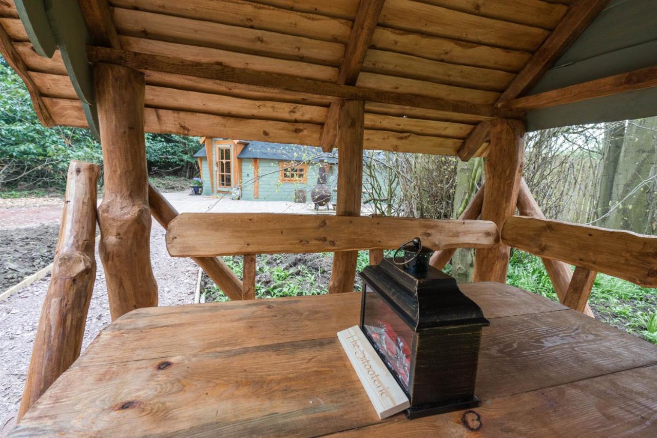 Cozy Carluke Lodge Retreat Extérieur photo